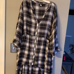 High-low plaid tunic